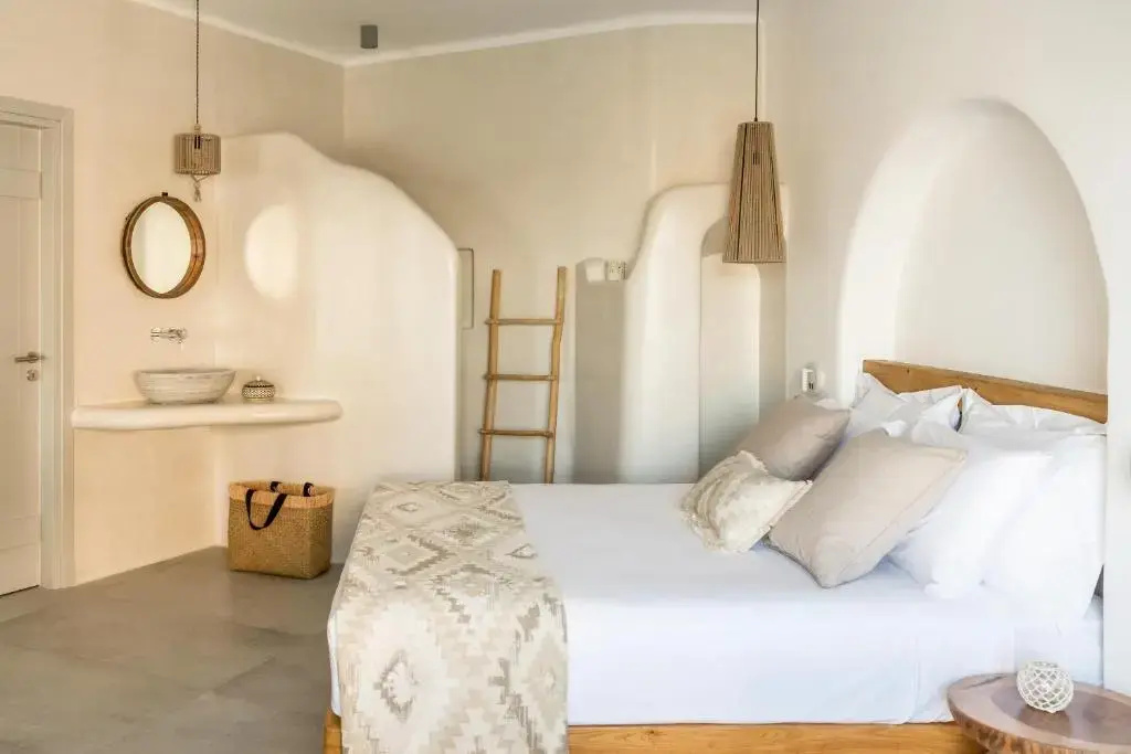 Grand Deluxe Double Suite with sea view (full double bed)