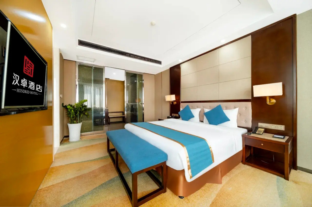 Executive Double Suite (full double bed)