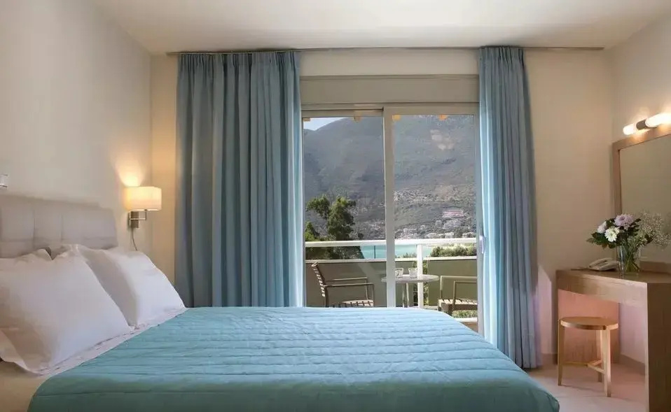 Room with sea side view