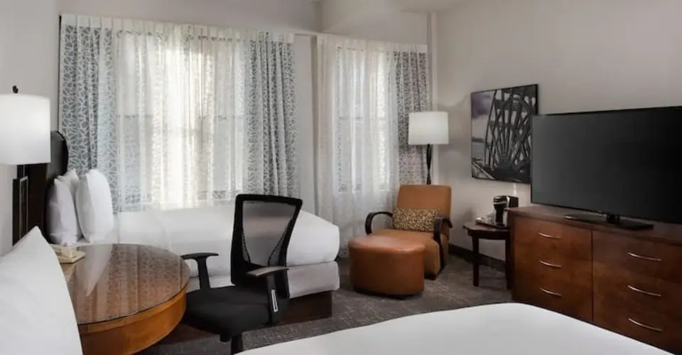 Doubletree Hotel Memphis Downtown - Chambres