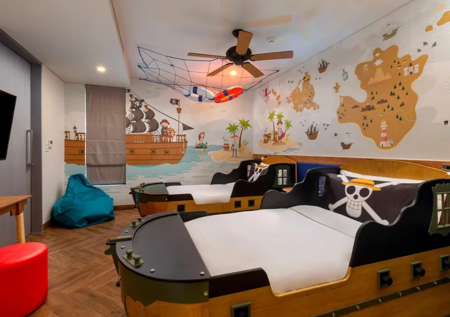 Семейный люкс с 2 комнатами в Anantara Mai Khao Phuket Villas
