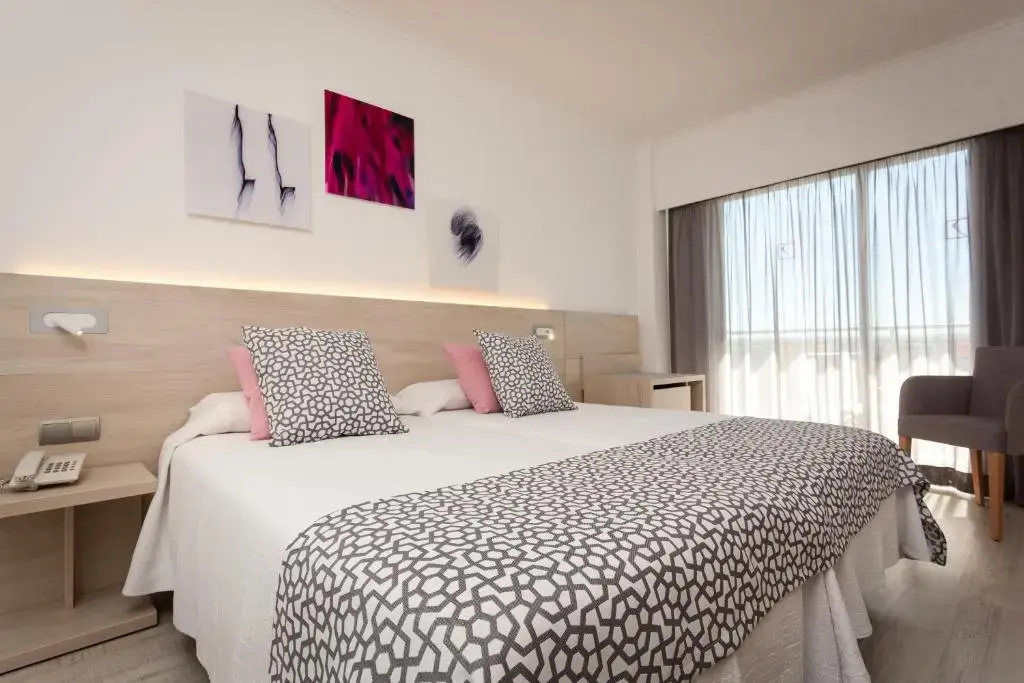 Promotional Double room (full double bed)