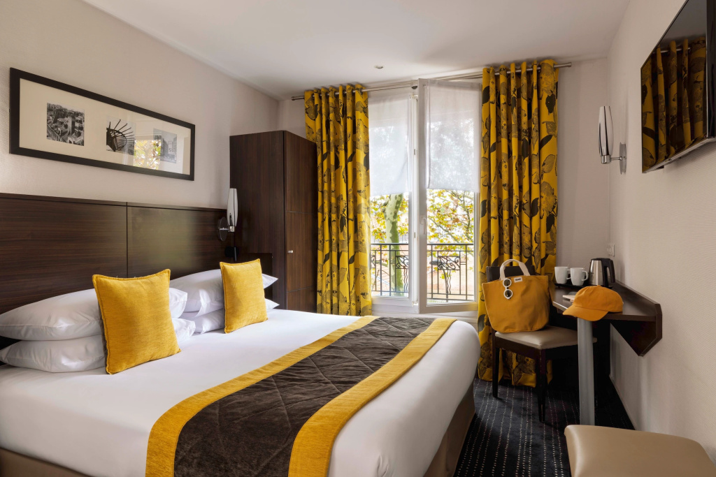 Superior Double room (full double bed)