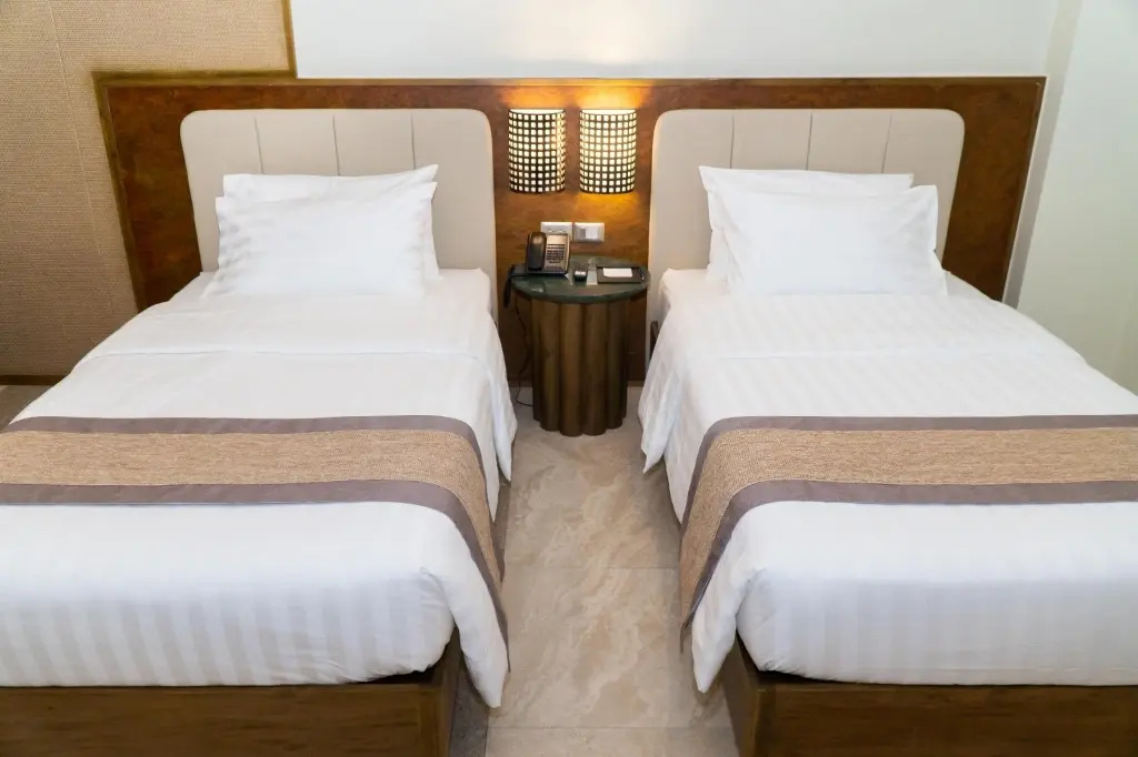 Deluxe East Wing Grand Double room (twin beds)
