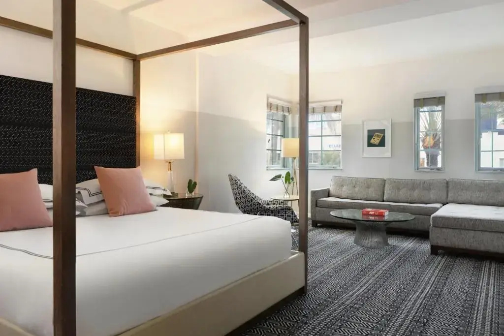 1 Bedroom Terrace Double Suite oceanfront full double bed
