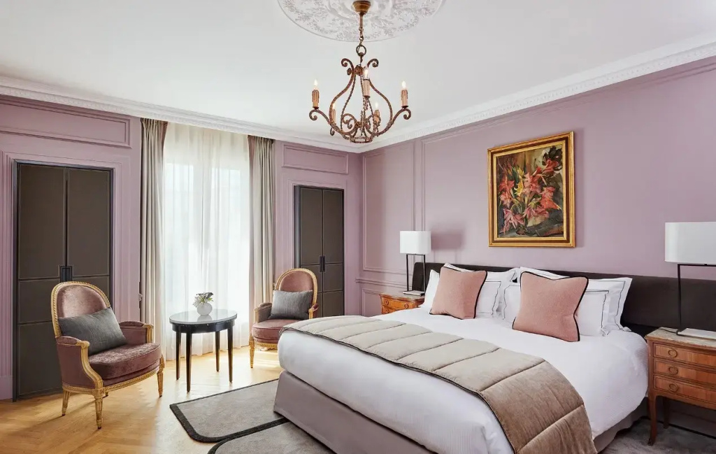 Deluxe Double room (full double bed)