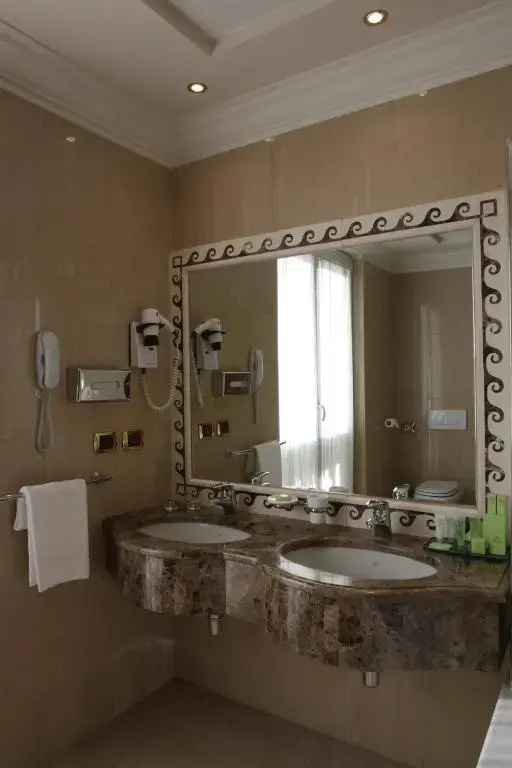 Grand Hotel Vanvitelli - Chambres