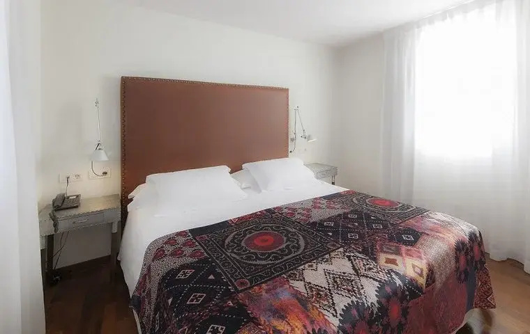 Double Apartment (full double bed)