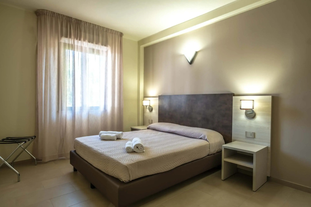 2 Bedrooms Classic Apartment