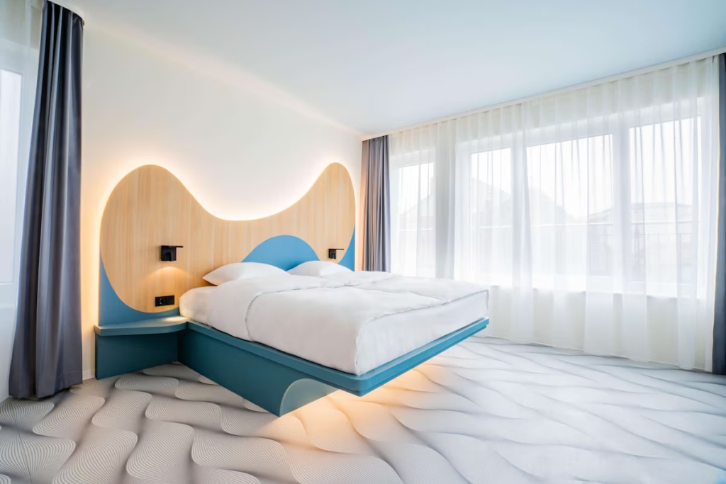 Design Superior Double room (full double bed)