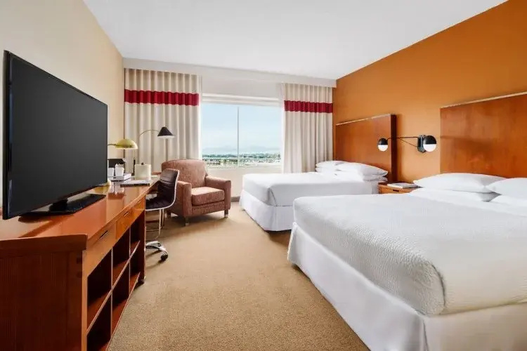 Four Points by Sheraton Los Angeles International Airport (USA) - Chambres