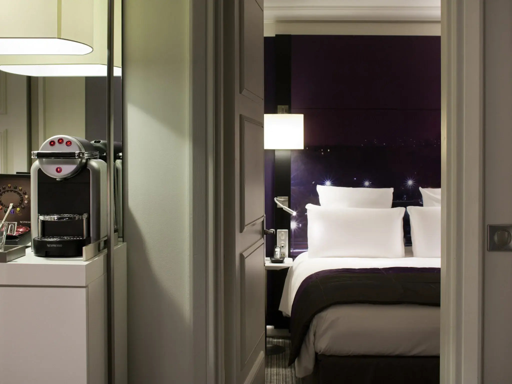 Double Junior Suite (full double bed)