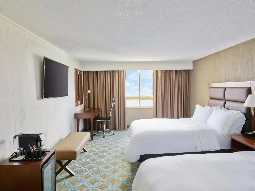 Fiesta Quadruple Club room