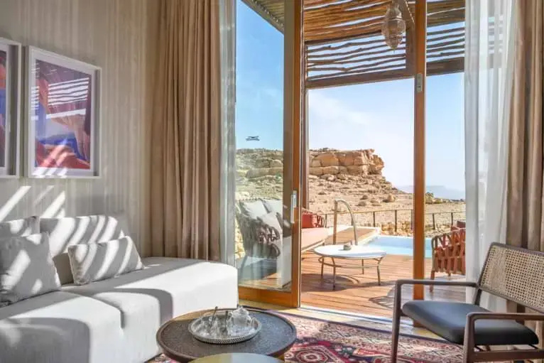 Desert View Pool Double Deluxe Villa (full double bed)