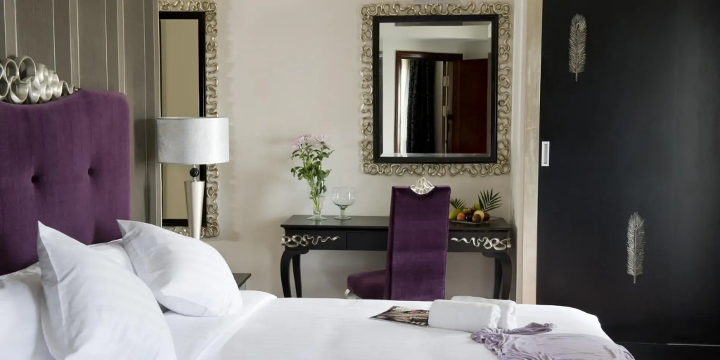 Deluxe Double Junior Suite (full double bed)