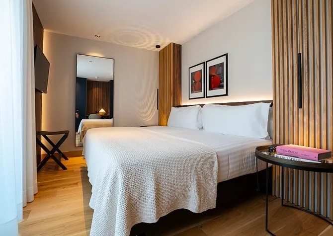 Double room with balcony (full double bed)
