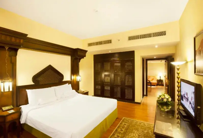 Arabian Courtyard Hotel & Spa