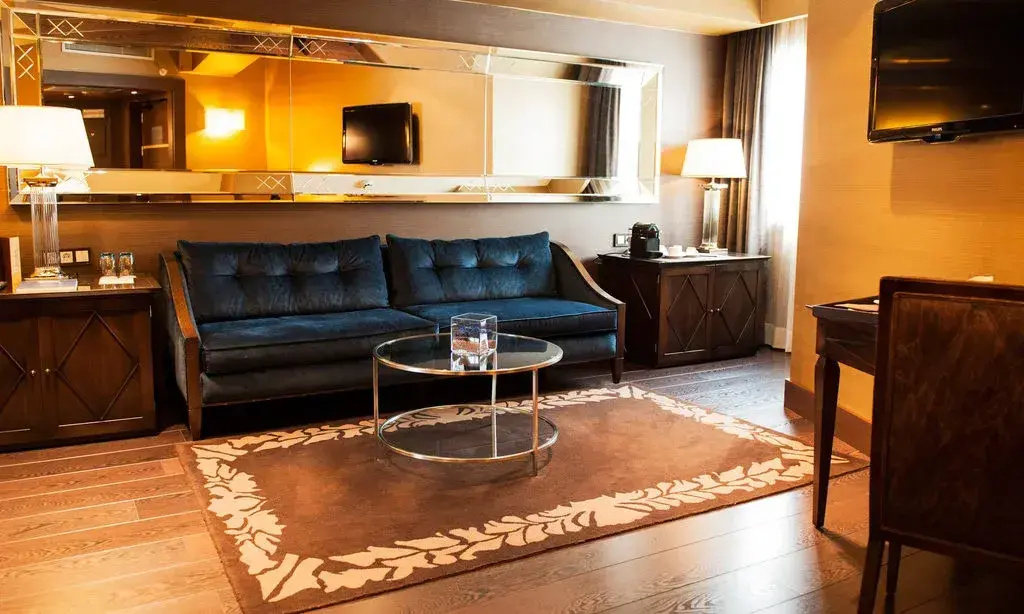 Double Suite (twin beds)