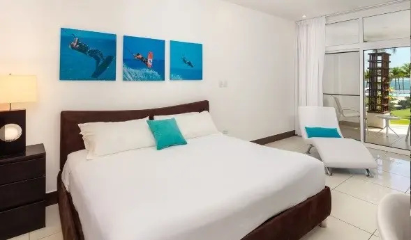 3 Bedrooms Residence