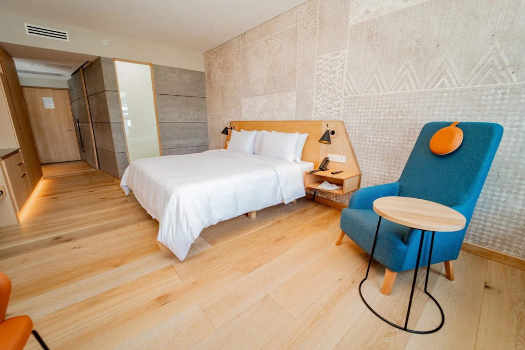 Premium Double room with view (full double bed)