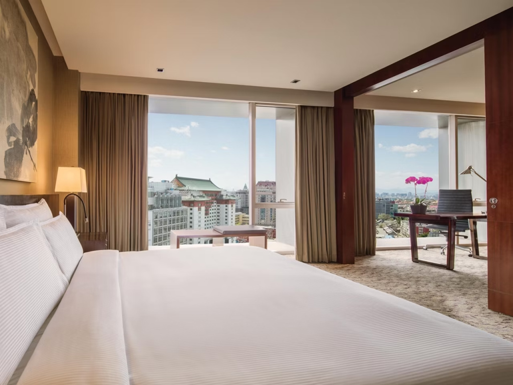 Regent Club Double Suite (full double bed)