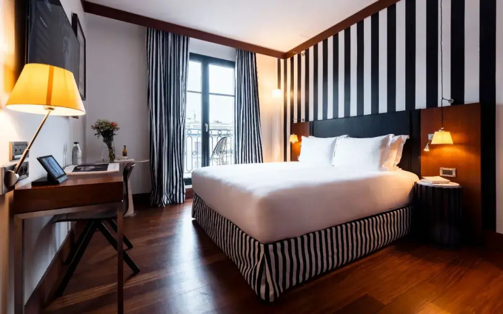 Grand Hotel Champs-Elysees 46