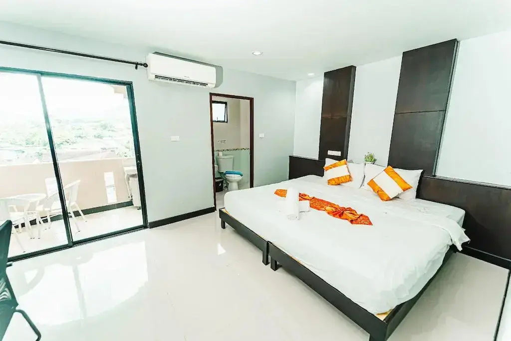 Standard Double room (full double bed)