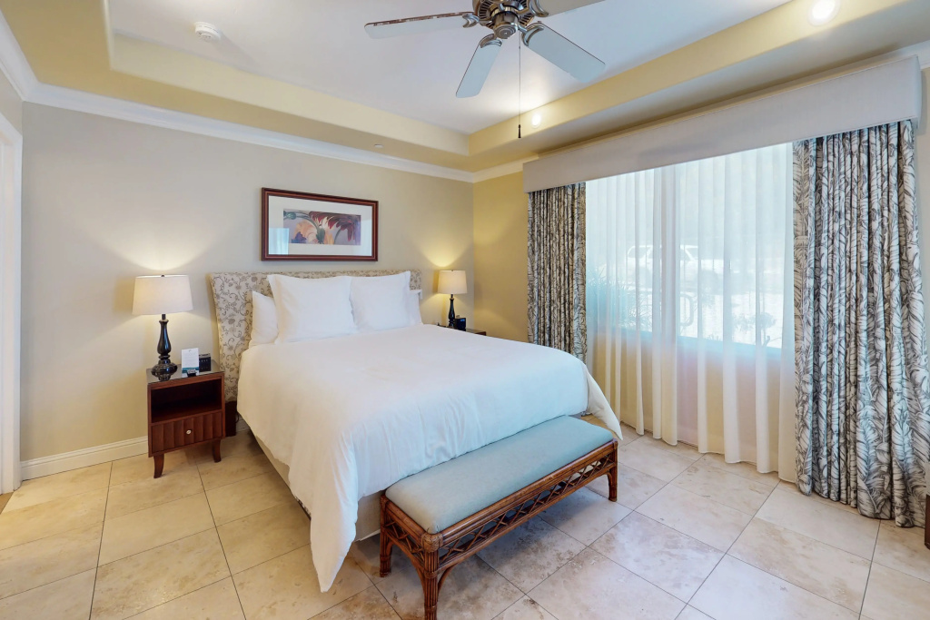 1 Bedroom Double Suite with garden view (full double bed)