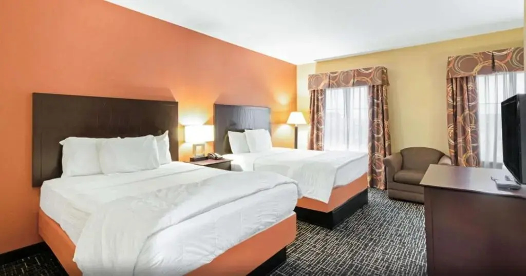 La Quinta Inn & Suites by Wyndham McAlester - Chambres