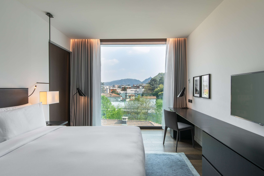 Deluxe with Patio or Balcony Double room (full double bed)
