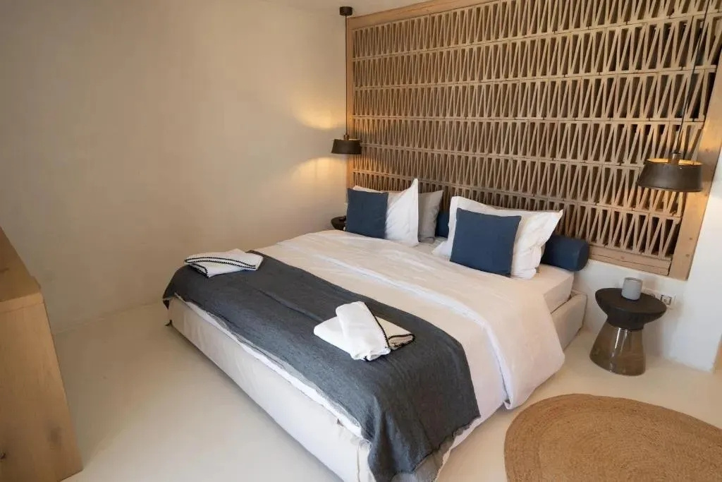 Deluxe Double room with sea view (full double bed)