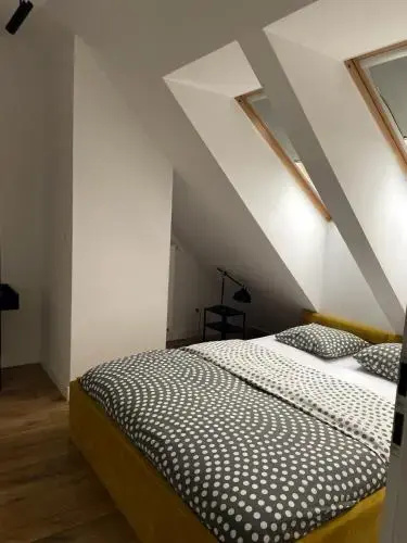 1 Bedroom Double Apartment (full double bed)