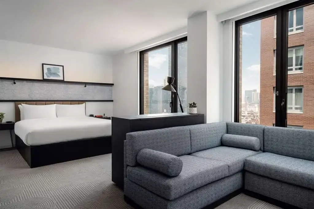 Double Suite (full double bed)