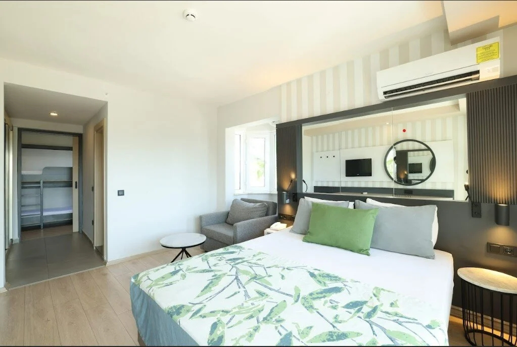 Двухместный номер Large двуспальная кровать в Alonya Beach Hotel