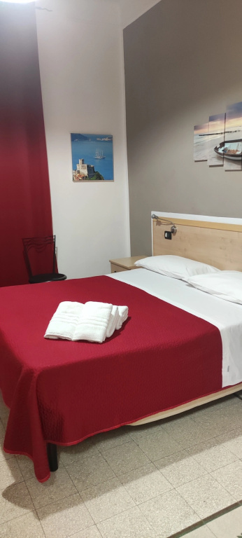 Double Ground Floor room (full double bed)