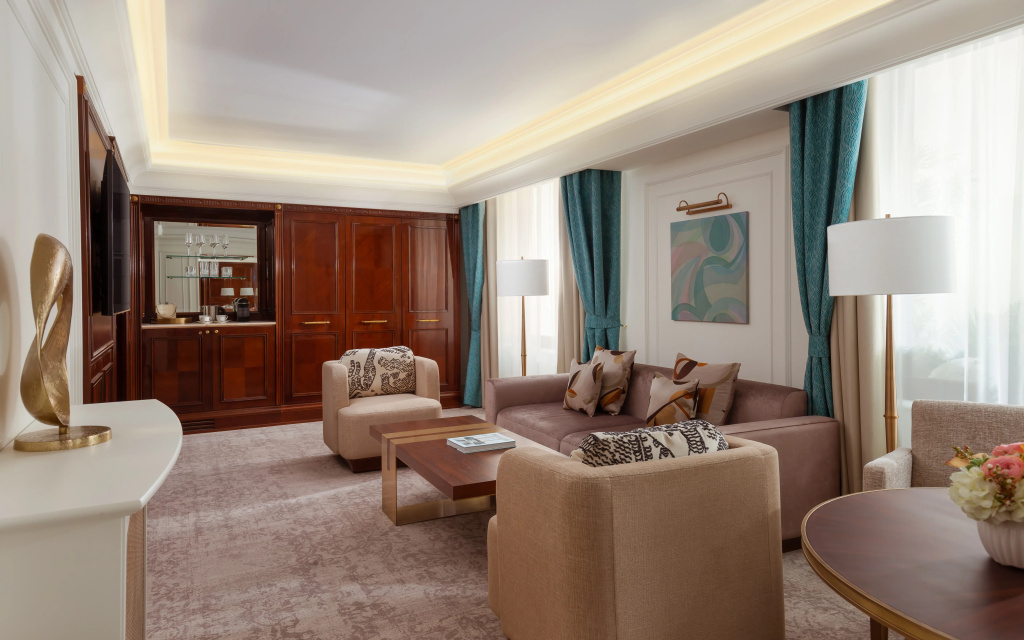 The Carlton, Moscow Room Type - Executive Double Suite full double bed