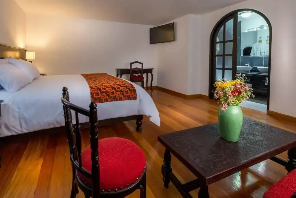 Double Junior Suite (full double bed)