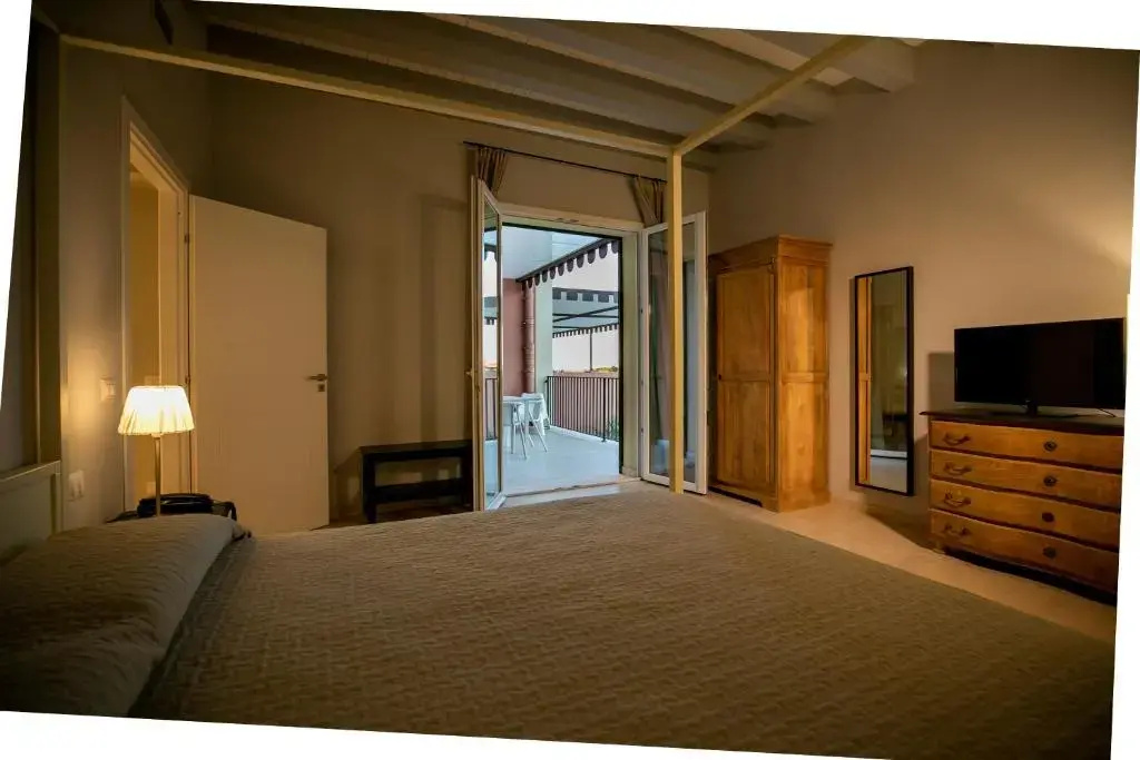 Double Junior Suite with terrace (full double bed)