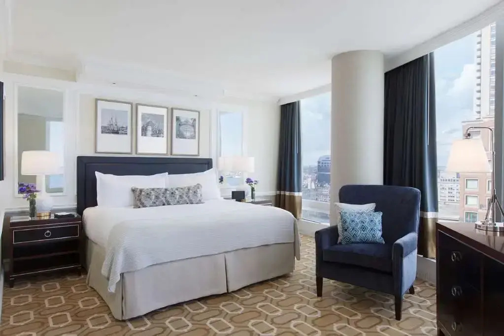 Admiral Double Suite (full double bed)