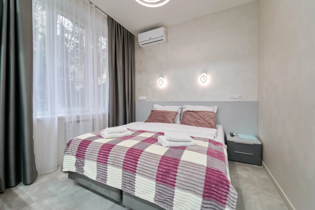 Comfort Double Apartment (full double bed)