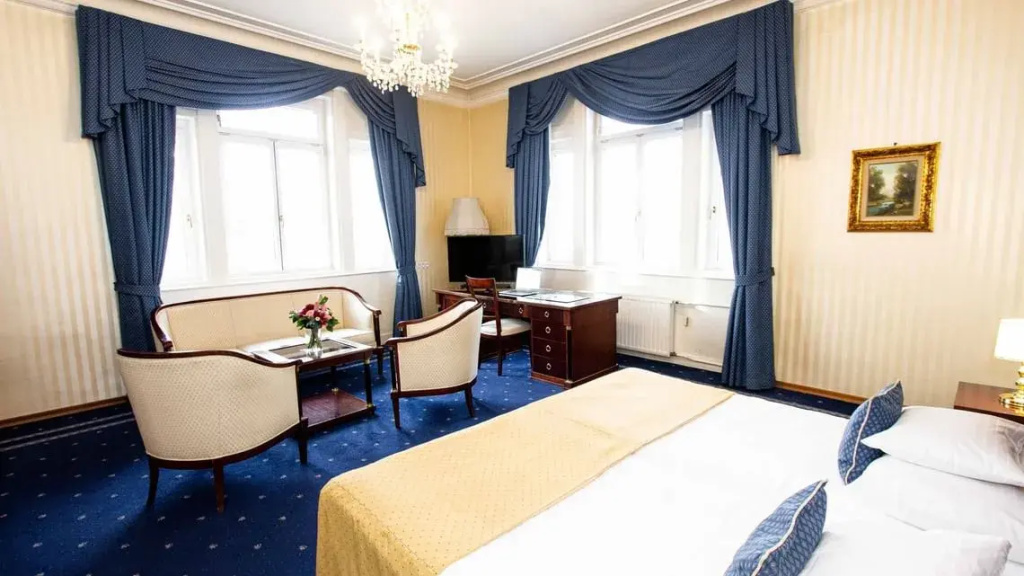 Ambassador Hotel - Chambres