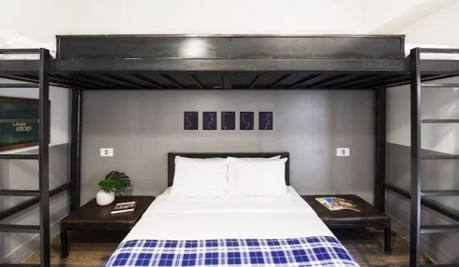 Signature room