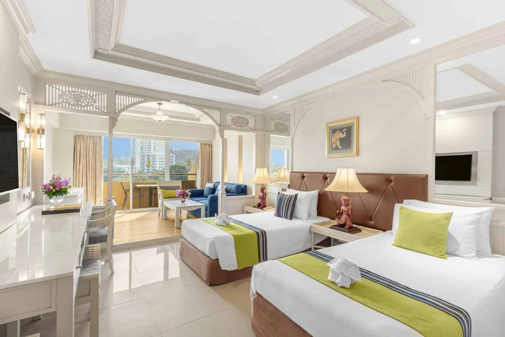 Double Mini Suite Plus with sunrise view (twin beds)