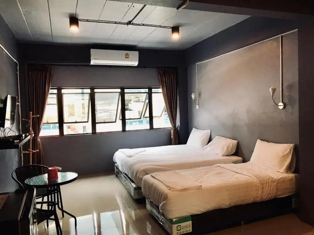 Triple room