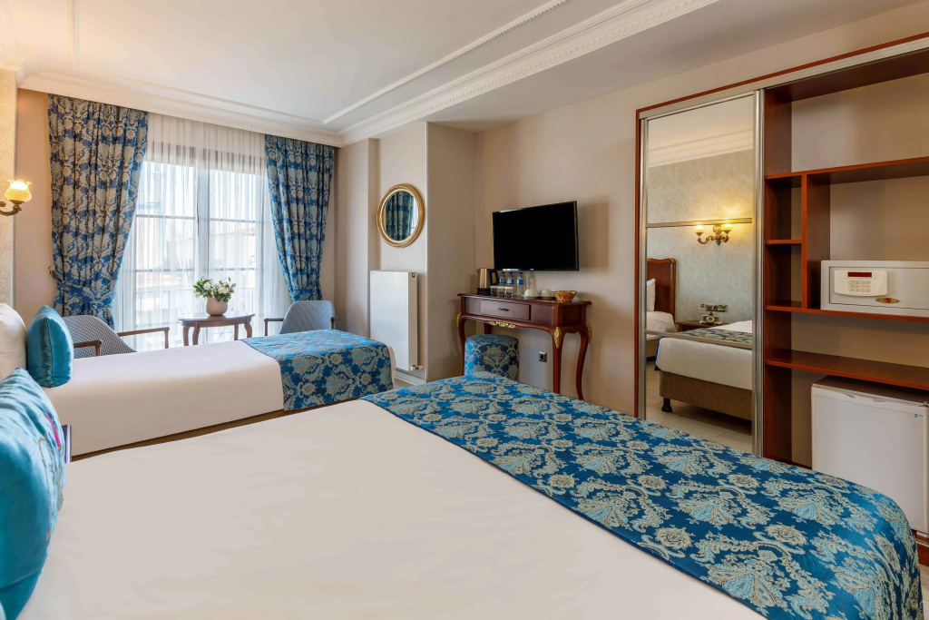 Deluxe Family room