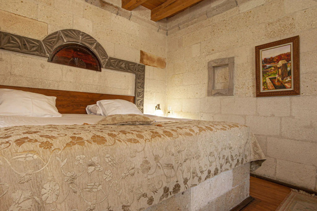 Standard Rock Double room (full double bed)