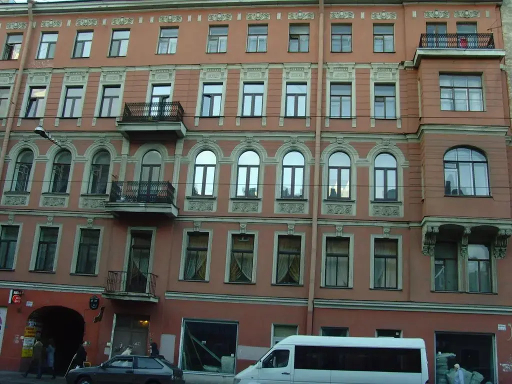On Sredny Prospekt V.O Living Quarters