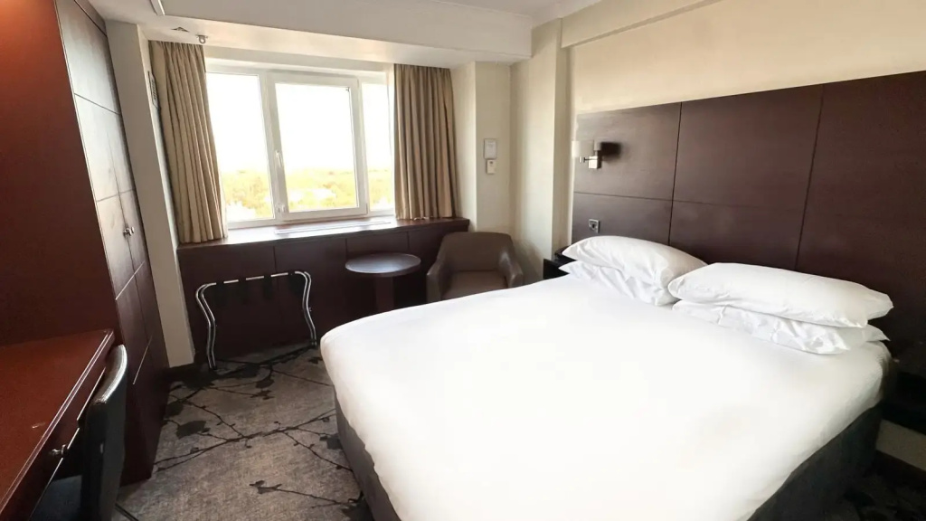 Danubius Hotel Regents Park - Tap to explore photos