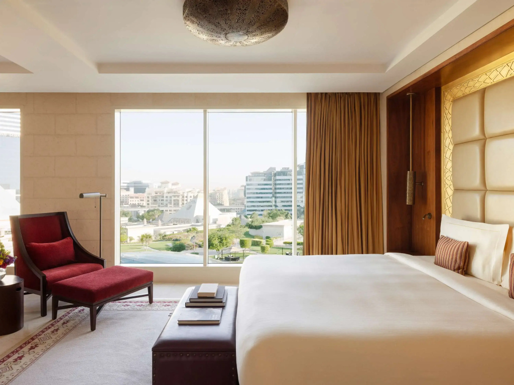 Diplomatic Double Suite (full double bed)
