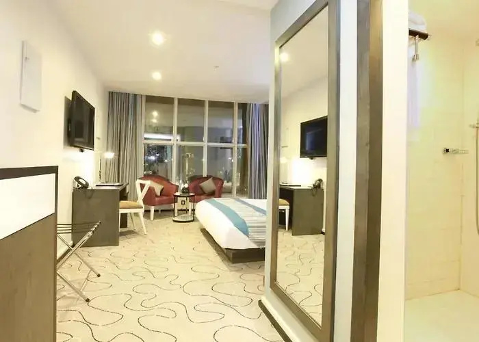 Panorama Double room (full double bed)